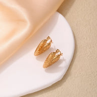 Vintage Gold Heart-Shaped Ear Clips - My Store