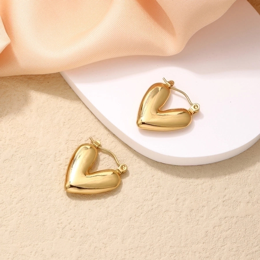 Vintage Gold Heart-Shaped Ear Clips - My Store