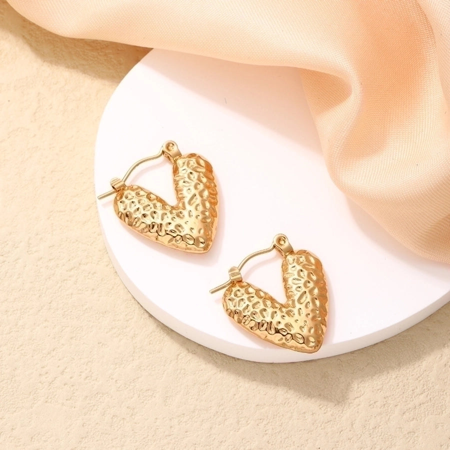 Vintage Gold Heart-Shaped Ear Clips - My Store