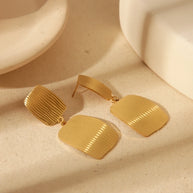 Mia Gold Earrings